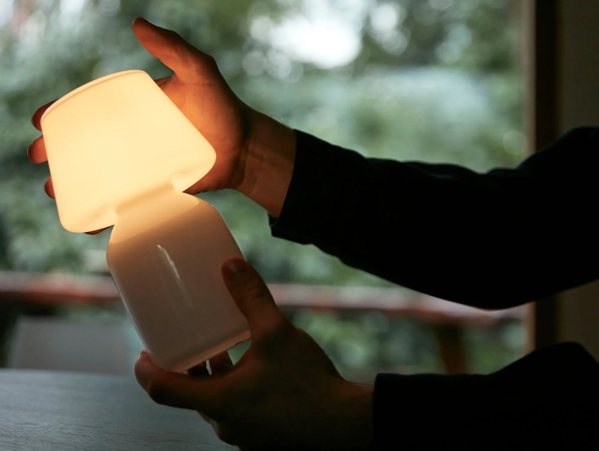 Apollo Portable Lamp