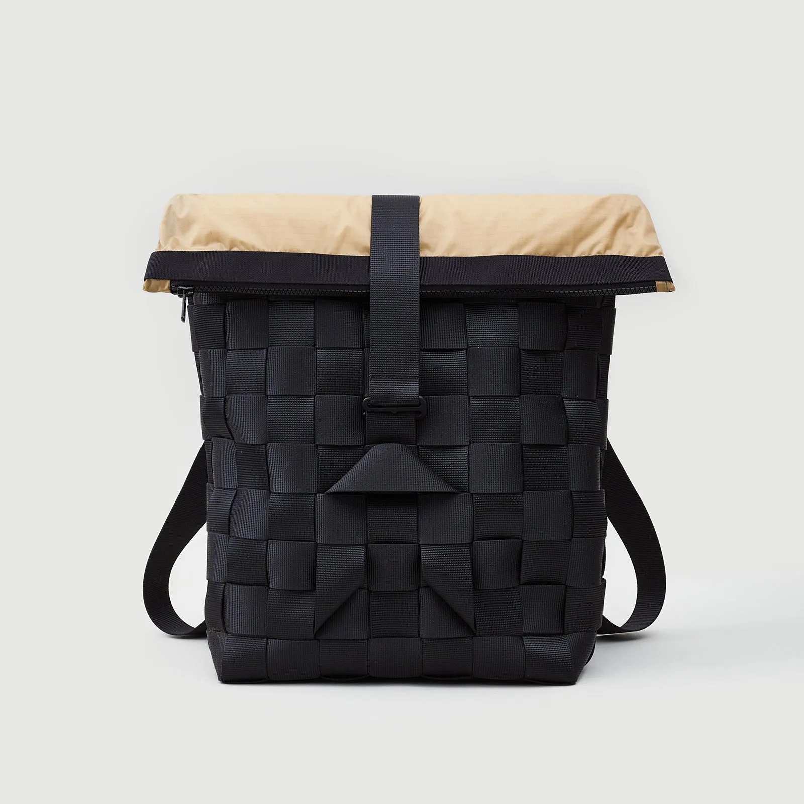 B2B A302 2IN1 FOLD POUCH BASKET BACKPACK