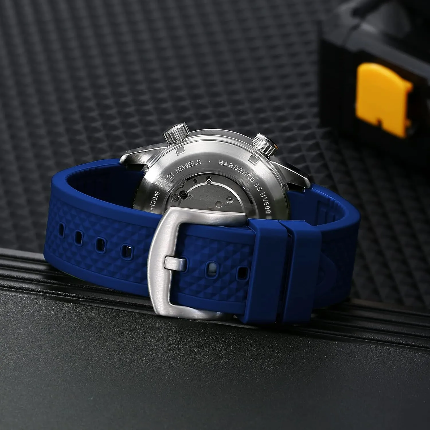 BERNY Dive Watch for Men Automatic Mechanical Wristwatch with Screw-Down Crown 20ATM Waterproof HV600 Hardness Sapphire Glass Silicone Band Super Luminous Mens Watches
