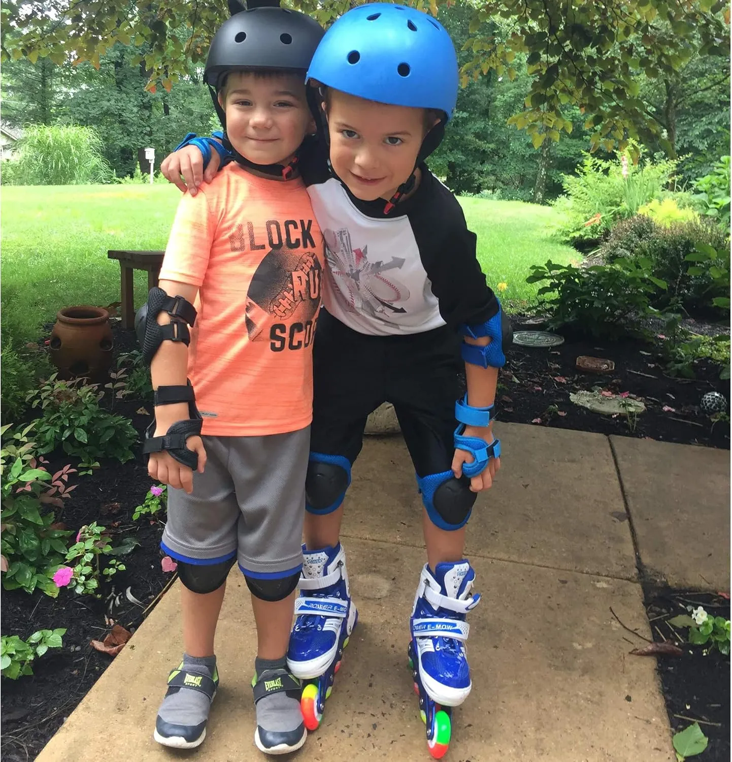 Kids Adjustable Flashing Inline Skates for Boys Girls and Adults with Full Light Up Wheels, Outdoor Roller Skates for Kids Beginner Ages 6-8-12-14, Men and Women