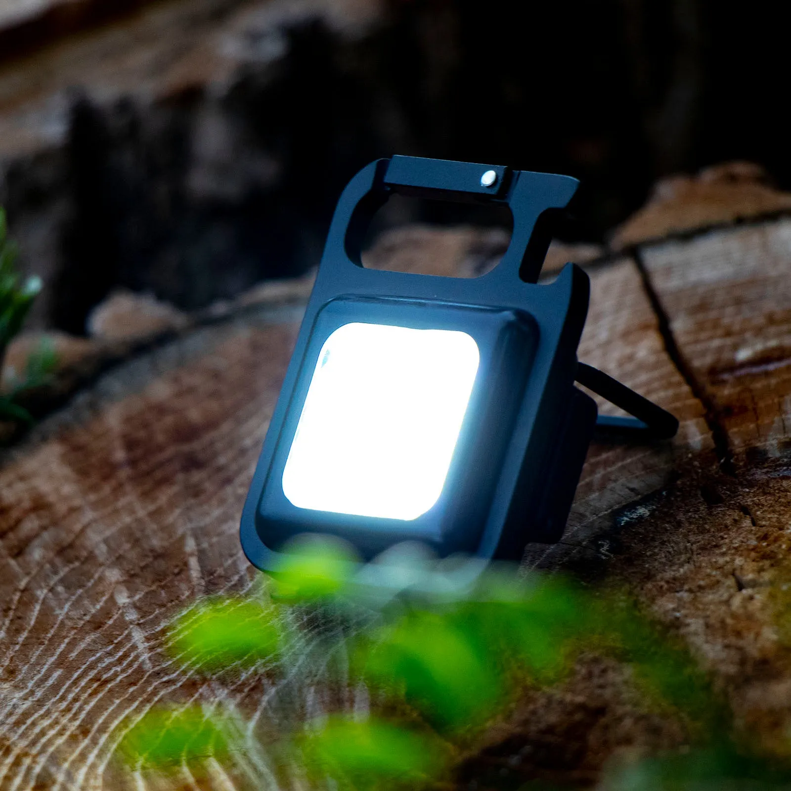 Kodiak® Kompanion 500 Lumen Rechargeable Aluminum Work Light