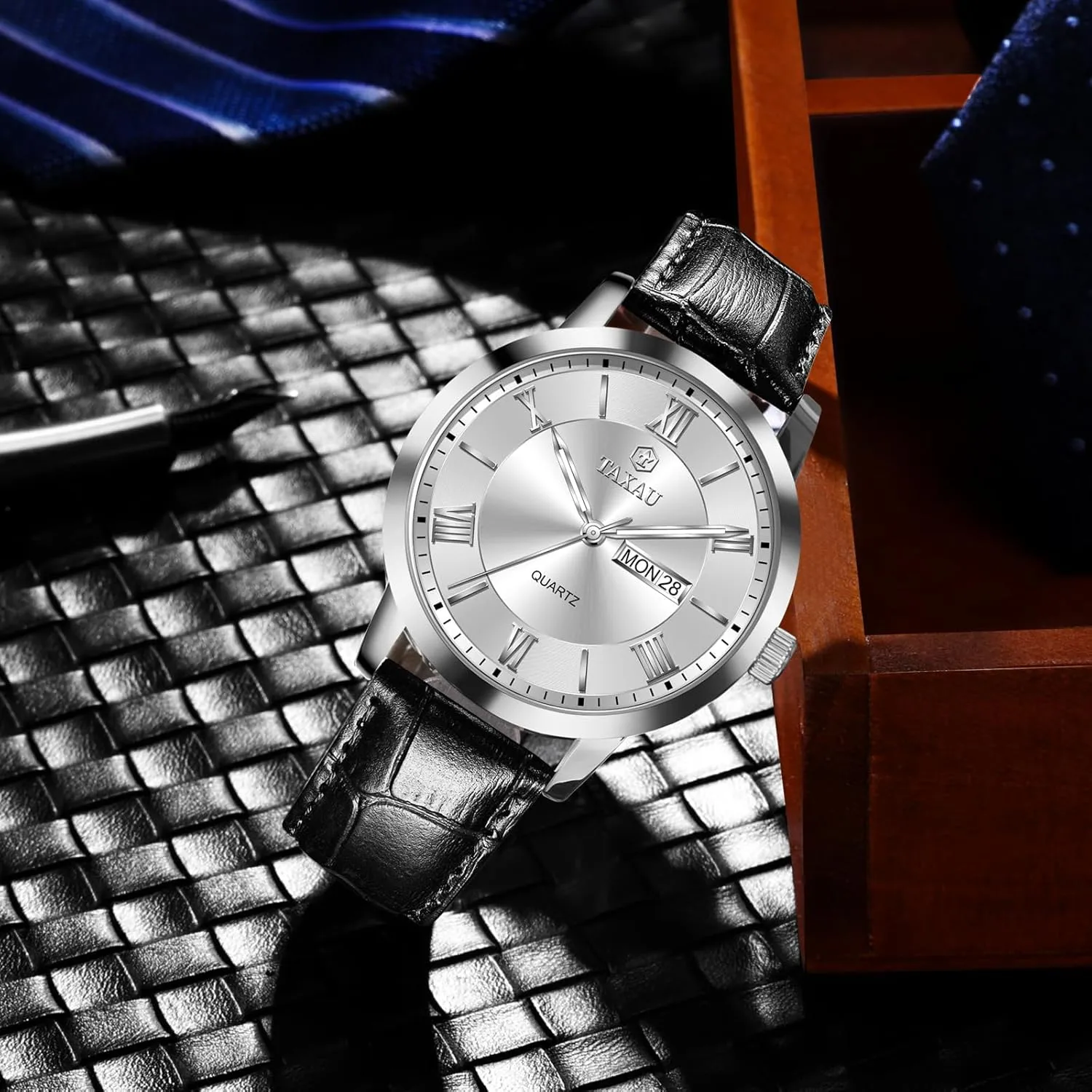 Leather Band Mens Watches with Day Date Quartz Analog Large Face Classic Watch Roman Numerals Dress Luminous Rlojes para Hombres