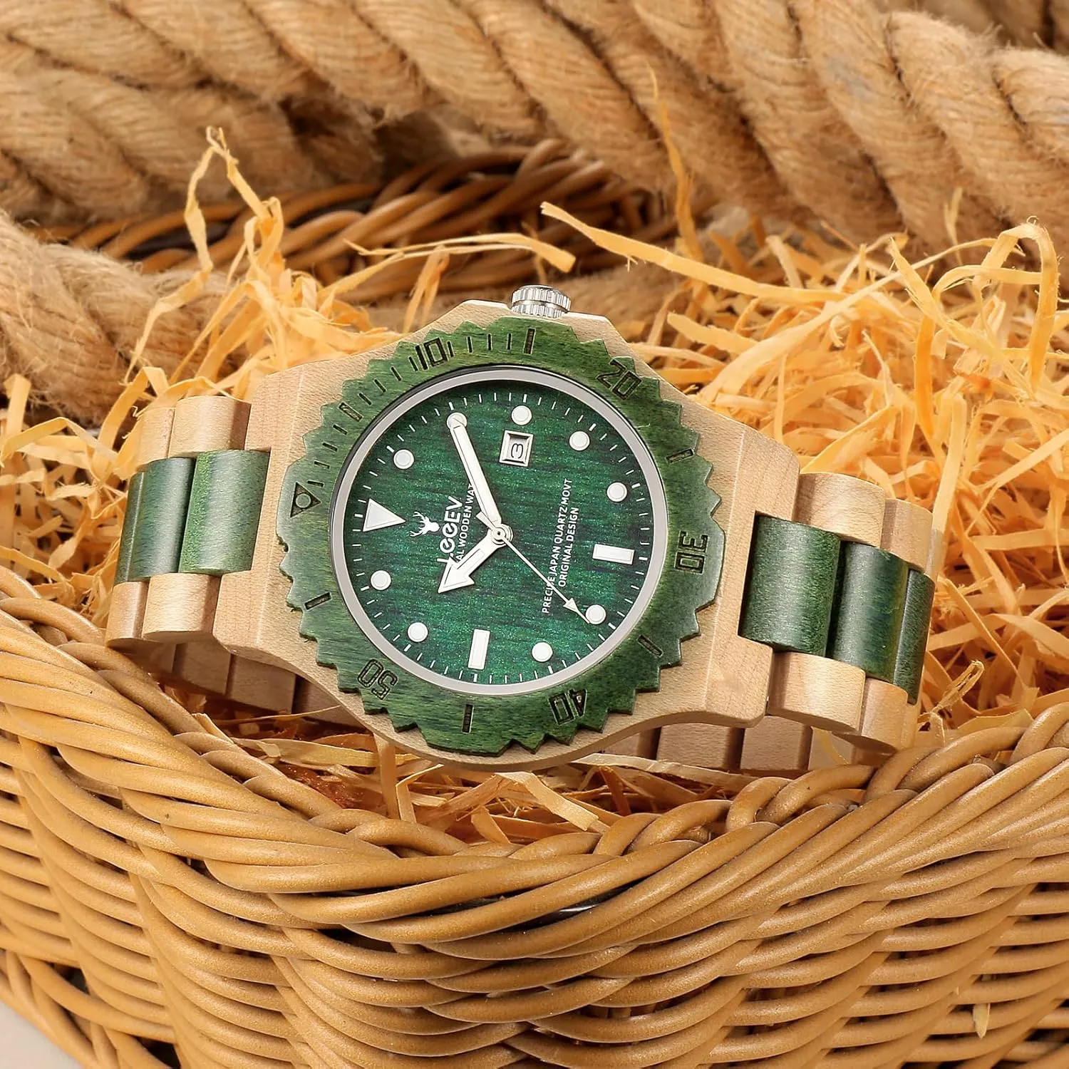 Mens Wooden Watch, Wood Wrist Watch Handcrafted Sandalwood Vintage Calendar Analog Quartz Wooden Watches Gifts for Men