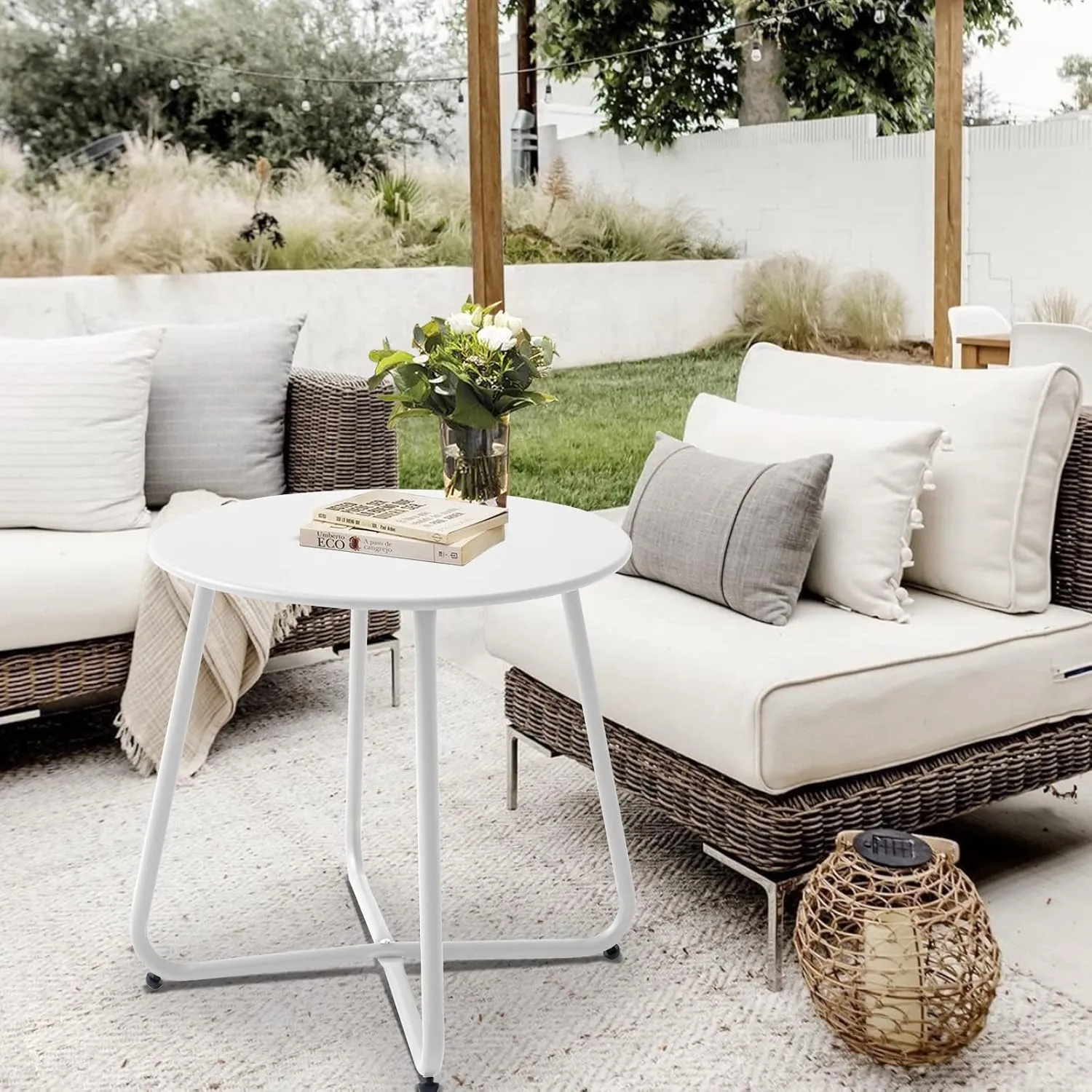 Outdoor Table Small Patio Side Table Waterproof Round Metal Side Table Weather Resistant Portable Outdoor and Indoor End Table for Garden, Balcony, Yard (White)