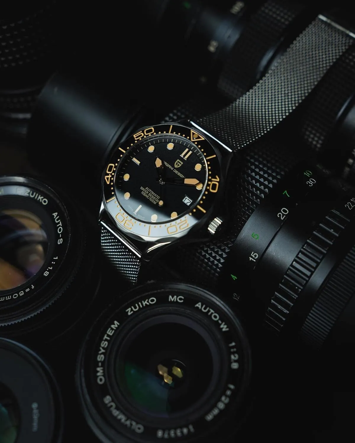 Pagani Design 007-Model Automatic Diving Watches for Men NH35 Movement, Stainless Steel Materials, Rotating Ceramic Bezel, Sapphire Domed Mirror, 100M Waterproof Mechancial Self Winding Wrist Watch