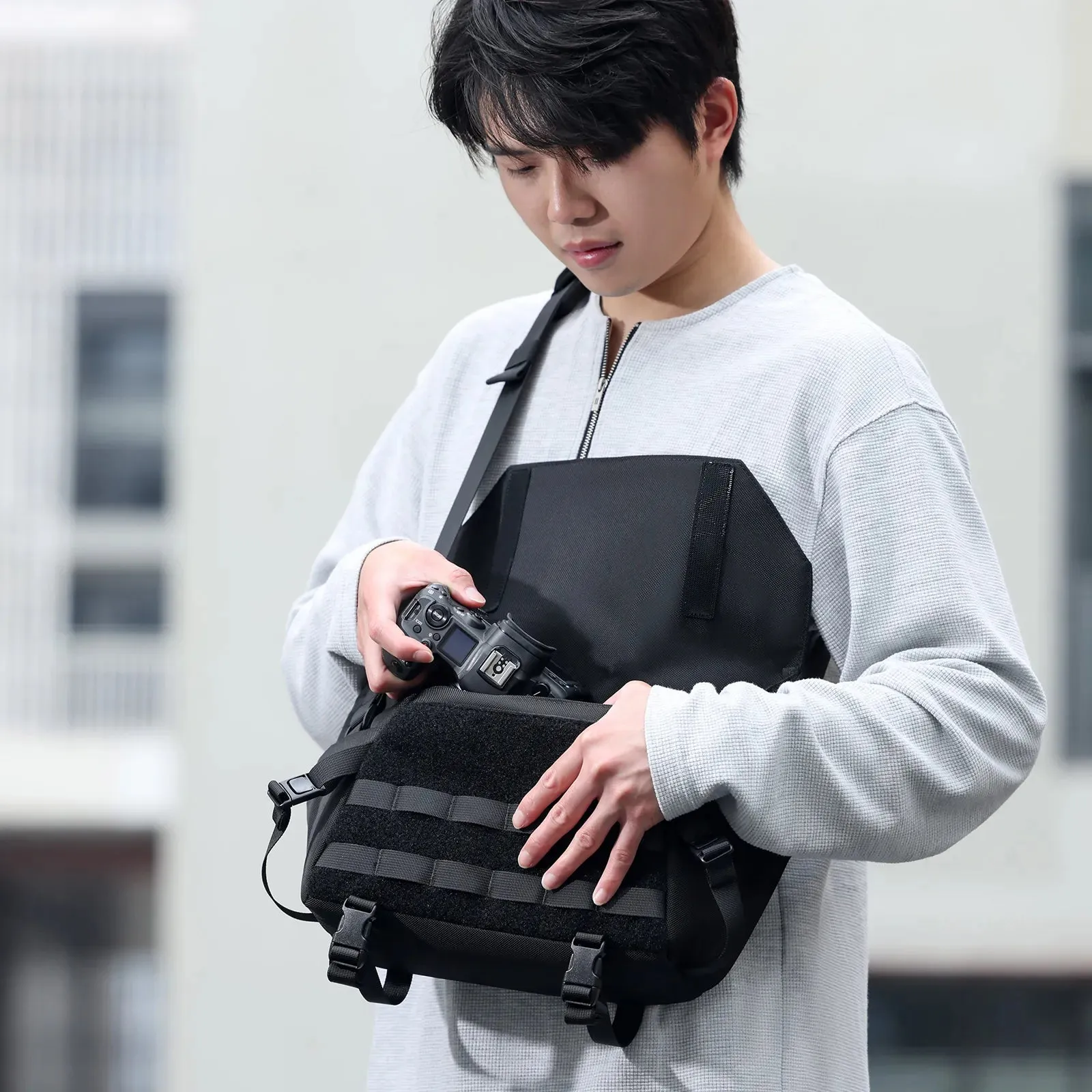Ulanzi BC08 Camera Sling Bag B010