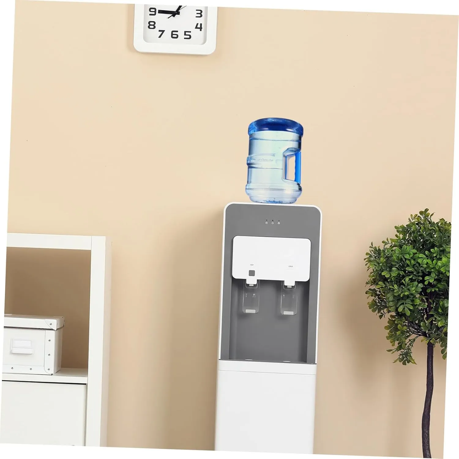 Water Bottle 2 Gallon Portable Water Containers with Handle Large Capacity Water Jug Large Reusable Motivational Jug for Camping Outdoor Sports Travel