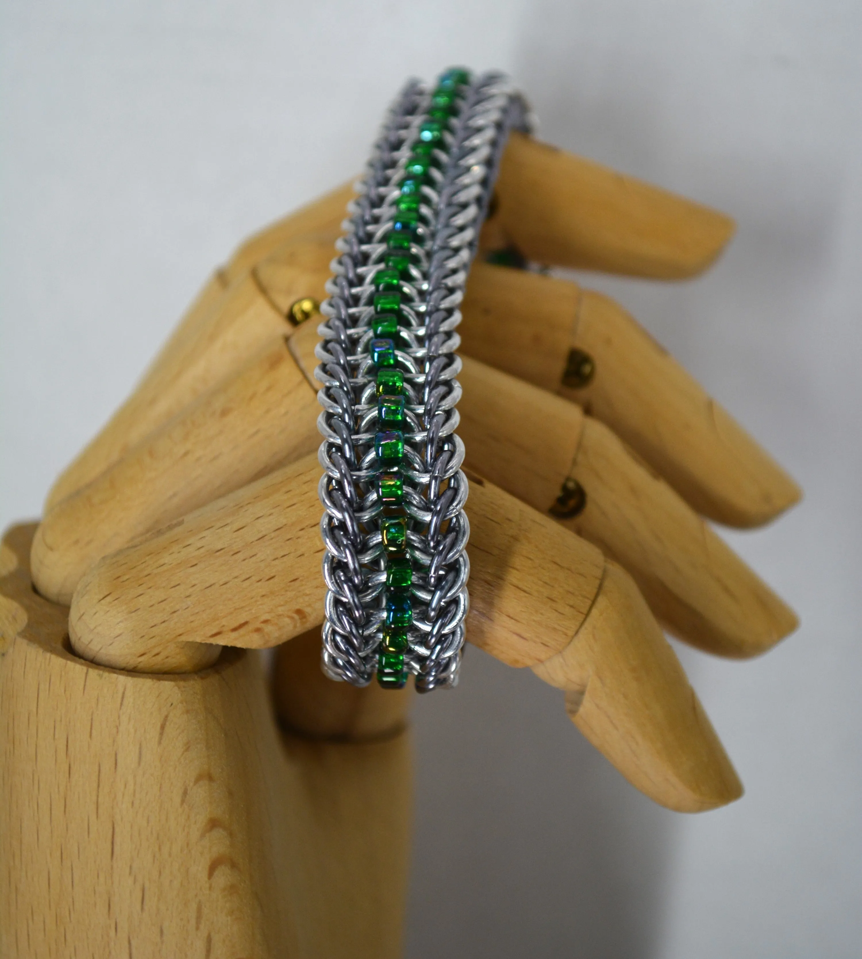 Z - Green Beaded Alligator Bracelet - TTC